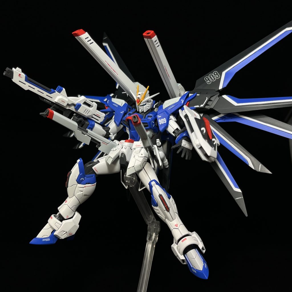 HG ライジングフリーダムガンダム完成 | 模型工房CoboLo